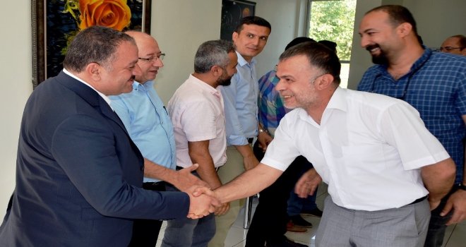 Dicle Elektrik Mesainin İlk Gününe Bayramlaşmayla Başladı