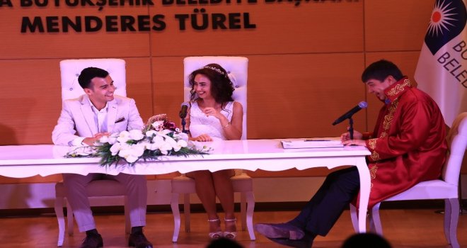 Başkan Türel Sunucusunun Nikahını Kıydı