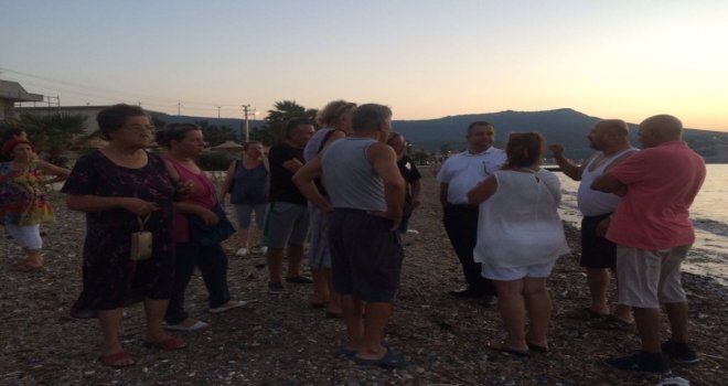 Foçada Petrol Kirliliği Paniği