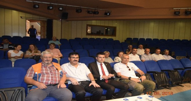 Muhtarlar Ve Stklar Deprem Bilgilendirme Salonunu Boş Bıraktı