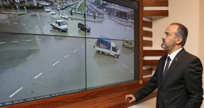 Bursa, trafikte 2 yılda 141 kentin önüne geçti