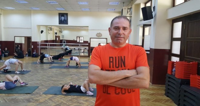 (Özel) Hayatını Dansa Ve Öğrencilerine Adadı