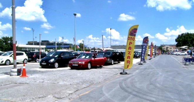 İkinci El Oto Pazarı Boş Kaldı