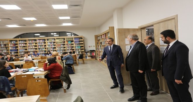 Başkan Alemdar; ‘Öğrencilerimize Kapılarımız Sonuna Kadar Açık