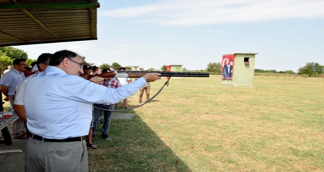 Mustafakemalpaşada Atıcılık Festivali