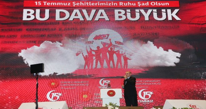 Cumhurbaşkanı Erdoğan Kürsüye  ‘Bil Oğlum  Türküsü Eşliğinde Çıktı