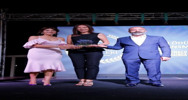 Prof. Dr. Burcu Demirele Yılın Kadını Ödülü