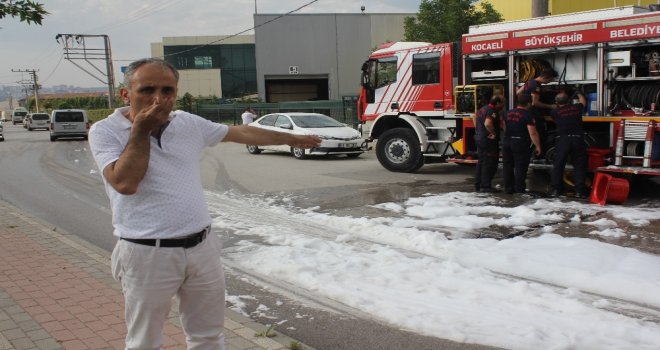 4 Gündür Mahalleyi Saran Koku İnsanları Evlerine Hapsetti