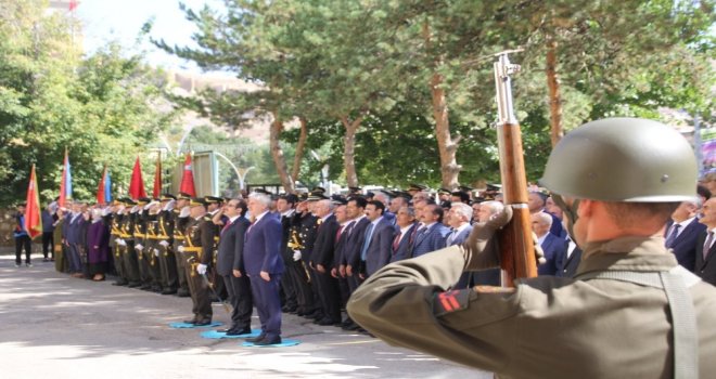 Bayburtta 30 Ağustos Coşkusu