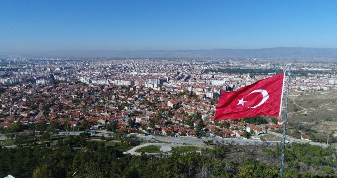 Eskişehirin En Yüksek Tepesine Dev Türk Bayrağı