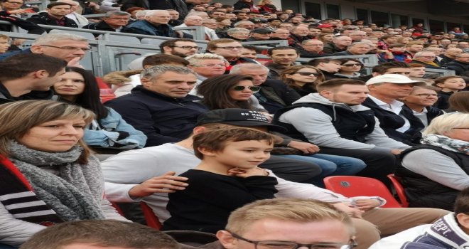 Ersun Yanal, Leverkusen-Hannover Maçını Takip Etti
