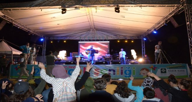 Zorkun Yaylası Çocuk Şenlikleri Hakan Sekin Konseri İle Coştu