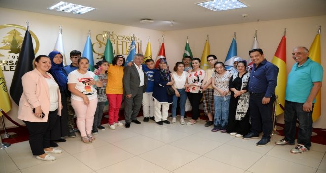 Özel Çocuklar Başkan Çetini Ziyaret Etti