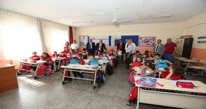 Pamukkale Belediyesinden Öğrencilere Hoş Geldin Hediyesi