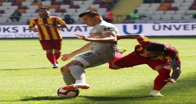 Spor Toto Süper Lig:  Evkur Yeni Malatyaspor: 1 - Çaykur Rizespor: 0 (İlk Yarı)