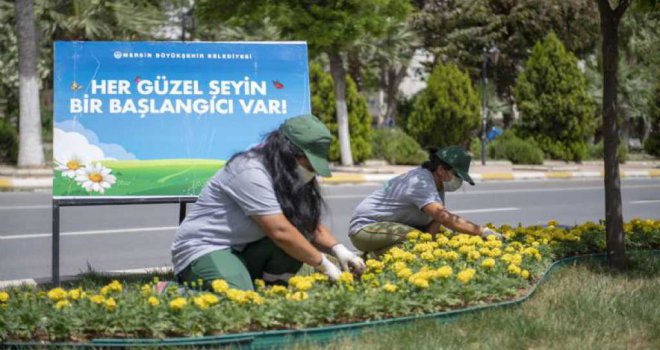 Mersin, Büyükşehir'le Çiçek Açıyor