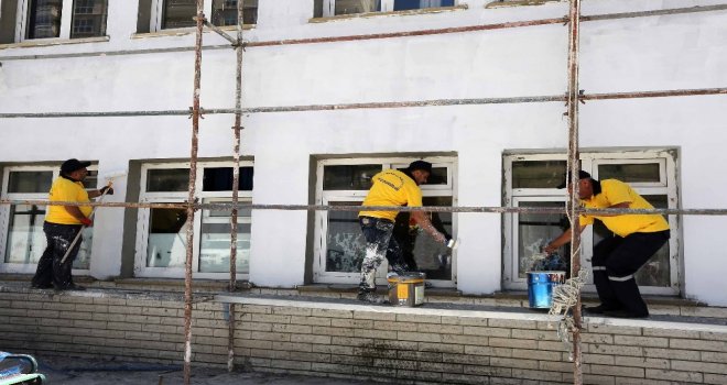 Yenimahallede Okullara Belediye Desteği