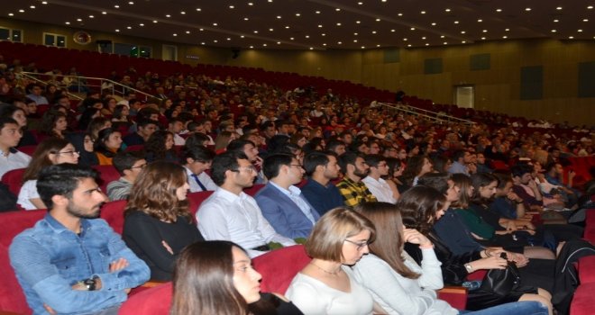 Tıp Fakültesi Önlük Giyme Töreni Gerçekleştirildi