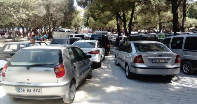 Kuşadasında Hafta Sonu Yoğunluğu