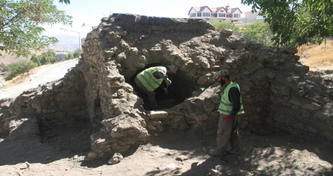 Harabe Halindeki 400 Yıllık Hamam Ayağa Kaldırılıyor