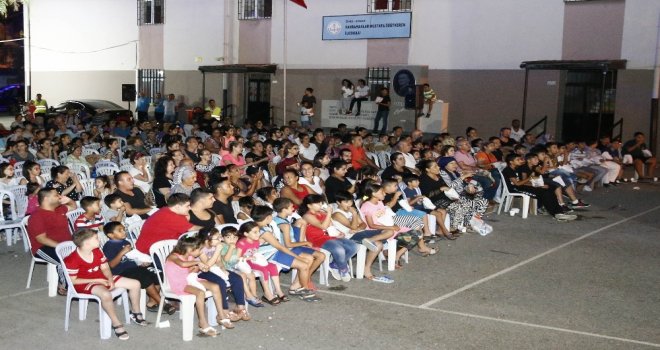 Konakta Açık Havada Sinema Keyfi Devam Ediyor