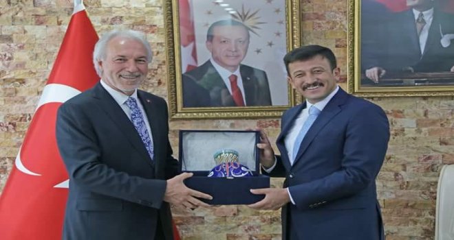 Genel Başkan Yardımcısı Hamza Dağ, Başkan Kamil Saraçoğlunu Ziyaret Etti