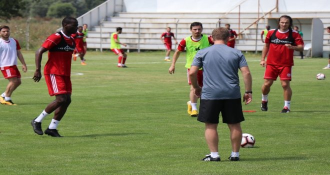 Sivasspor, İkinci Etap Çalışmalarına Boluda Devam Ediyor