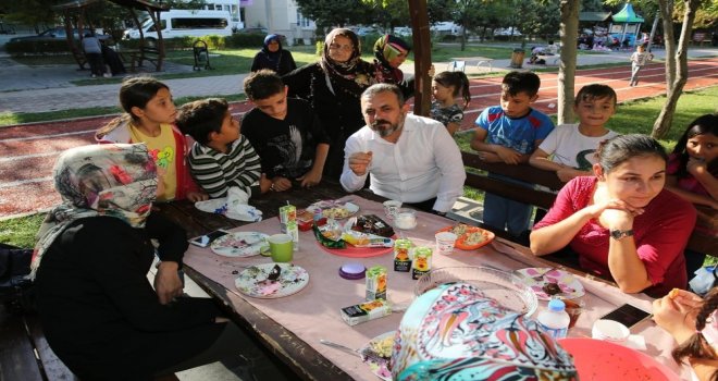 Başkan Ercan, Vatandaşlarla Çay İçti, İstişarelerde Bulundu