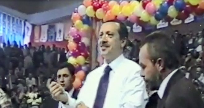 Sivas Belediyesinden Nostaljik Erdoğan Klibi