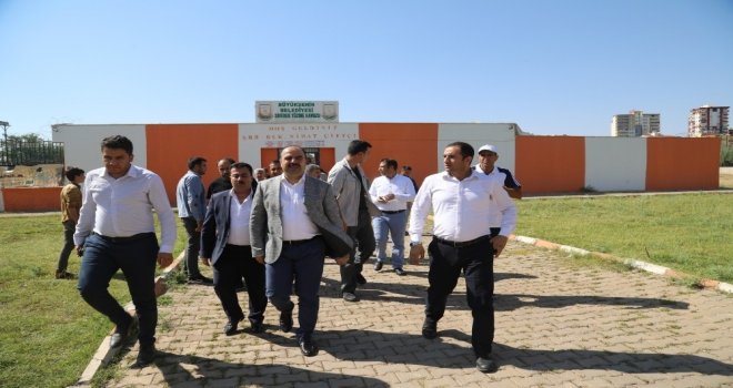 Büyükşehir Yüzme Havuzlarına Yoğun İlgi