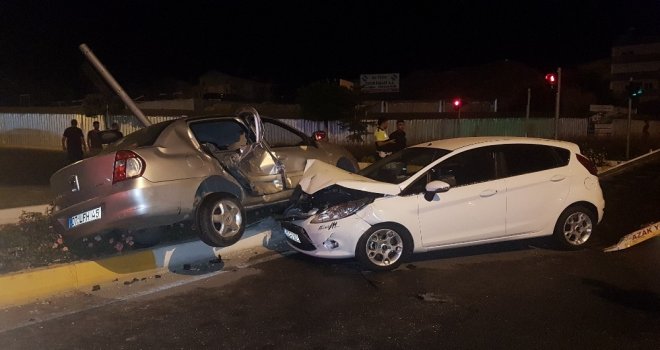 Manavgatta Trafik Kazası: 4 Yaralı