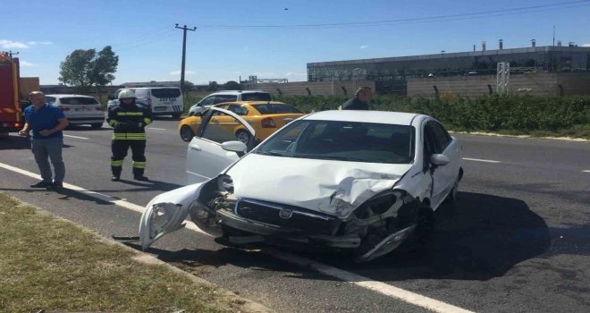 Tekirdağda Trafik Kazası : 2 Yaralı