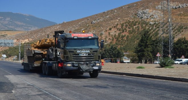 Hatayda Askeri Sevkiyat Devam Ediyor