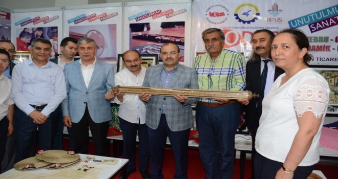 Tatvan Doğu Anadolu Kültür Ve Sanat Festivali Başladı