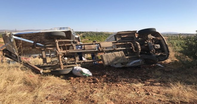 Tarım İşçilerini Taşıyan Kamyonet Takla Attı: 1 Ölü, 4 Yaralı
