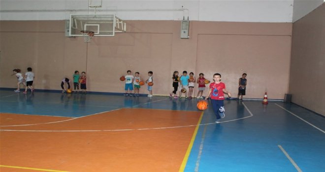 Tekirdağlı Öğrenciler Tatili Basketbol Yaz Okuluyla Değerlendiriyor