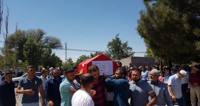 Trafik Kazasında Hayatını Kaybeden Uzman Erbaş Son Yolculuğuna Uğurlandı