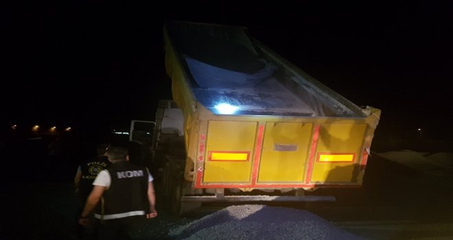 İstanbulda Pkknın Finans Kaynağına Büyük Darbe: 100 Bin Pakete Yakın Kaçak Sigara Ele Geçirildi