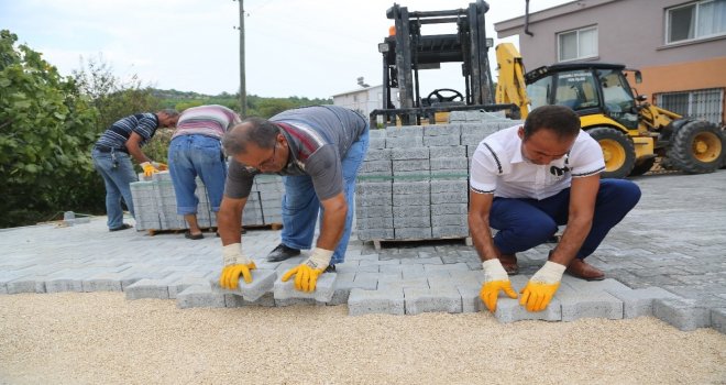 Erdemli Belediyesinde Parke Ve Yol Çalışmaları Sürüyor