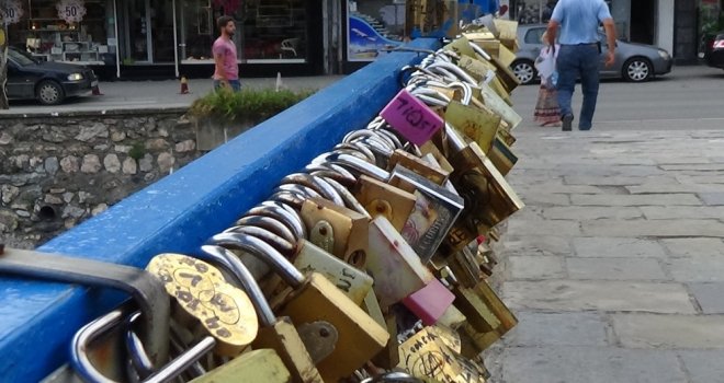 (Özel) Avrupanın Göbeğinde Asma Kilit Çılgınlığı