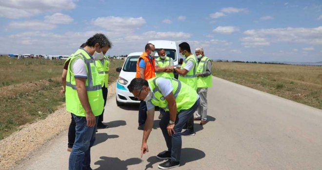 KÜTAHYA DA BETON YOLLARI GÖRMEYE GELDİ