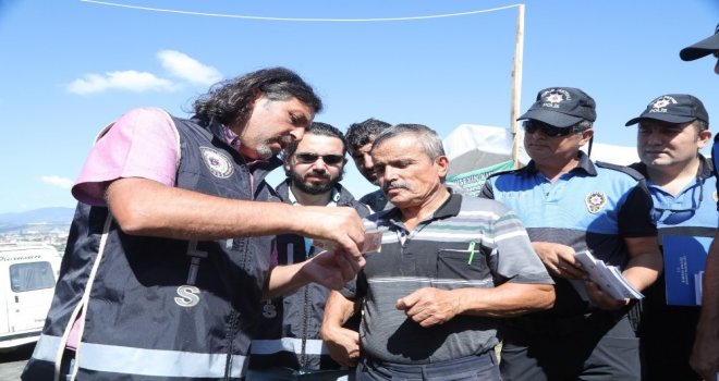 Polisten Kurban Satıcılarına Uygulamalı Sahte Para Uyarısı