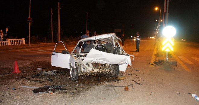 Çubukta Zincirleme Trafik Kazası: 1 Ölü, 3 Yaralı