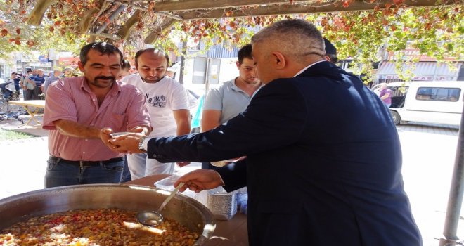 Hisarcık Belediyesinden Aşure İkramı