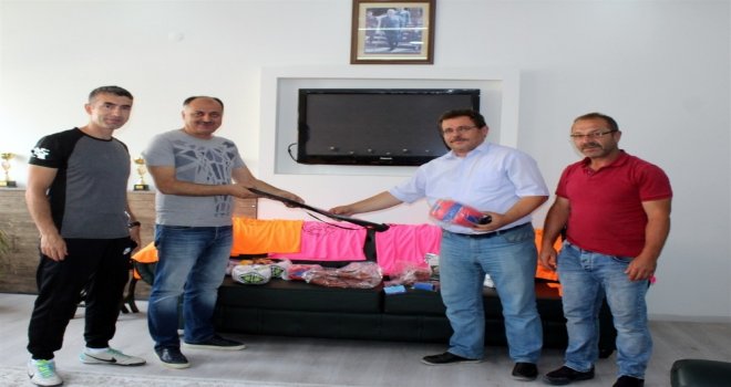 Atık Pil Toplayan Okullara Hediye Verildi