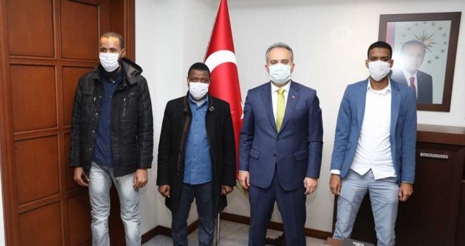 Afrikalı gençler Bursa'yı model alıyor