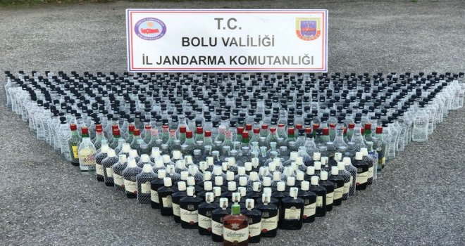 Boluda Durdurulan 2 Araçtan Bin Litre Kaçak İçki Çıktı