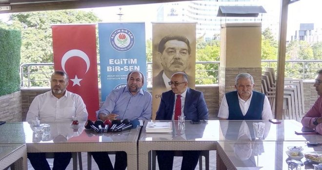Kalkan: “Başkanlık Sistemi Eğitimin Hantal Yapısına Çare Olabilir”