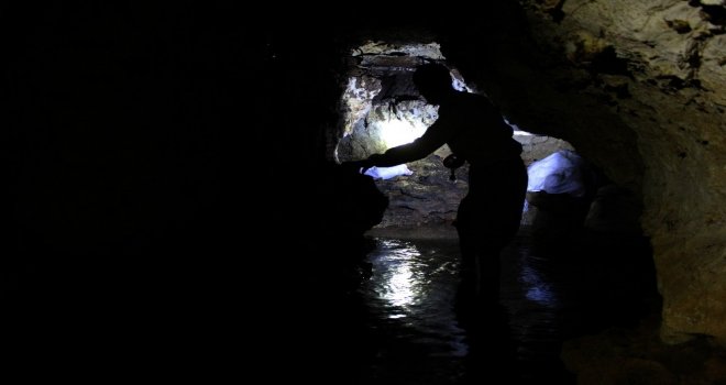 (Özel) Köylülerin Keşfettiği Mağara, Buzdolabı Olarak Kullanılıyor