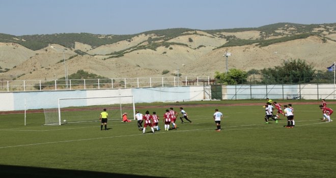 Ziraat Türkiye Kupasında 62 Pertekspor, Karlıova Yıldırımsporu 4-1 Yendi